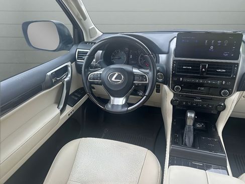 Used 2023 Lexus GX 460 Premium w/ Premium Package AWD/4WD image 16