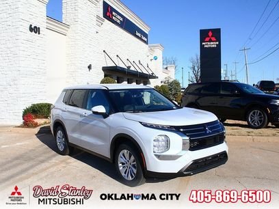 New 2026 Mitsubishi Outlander ES