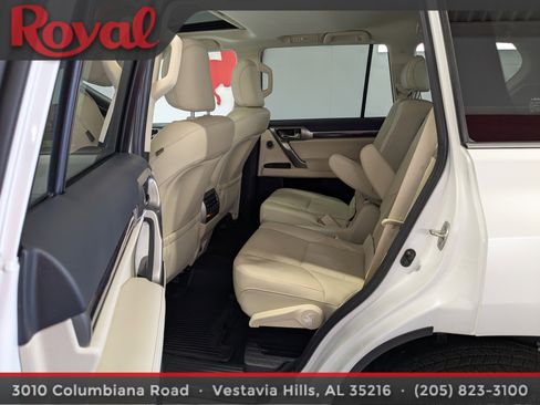 Used 2023 Lexus GX 460 Luxury w/ Sport Design Package image 17