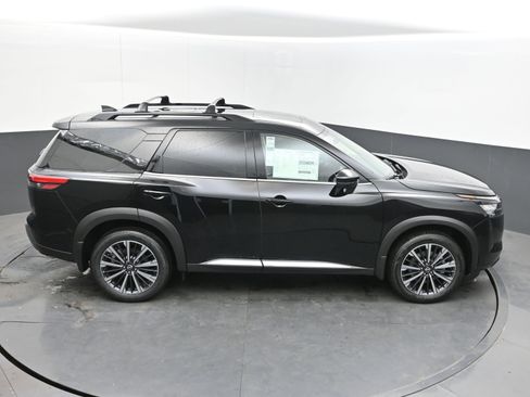 New 2026 Nissan Pathfinder Platinum AWD/4WD image 39