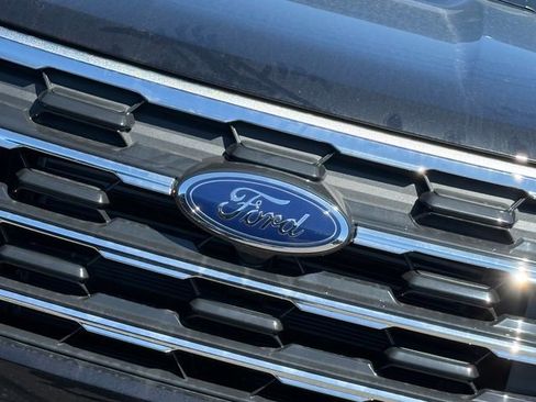 New 2026 Ford Explorer Active AWD/4WD image 3