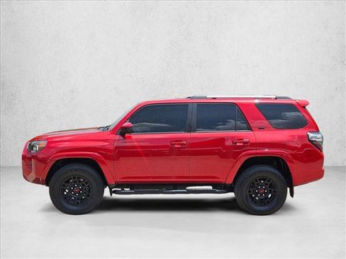 Used 2023 Toyota 4Runner SR5 AWD/4WD image 9
