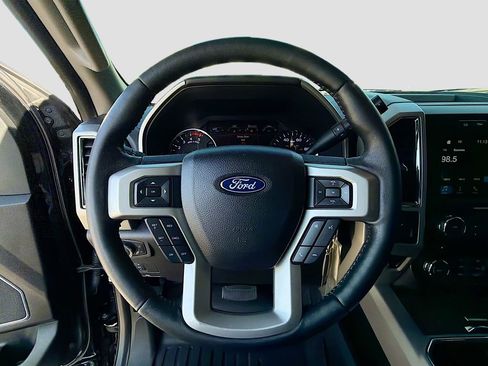 Used 2018 Ford F250 Lariat w/ Chrome Package image 36