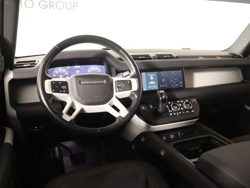 Used 2020 Land Rover Defender 110 SE AWD/4WD image 2