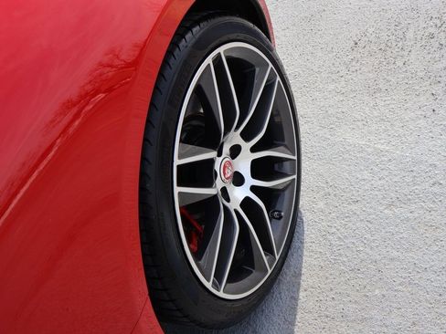 Used 2023 Jaguar F-TYPE R-Dynamic AWD/4WD image 37