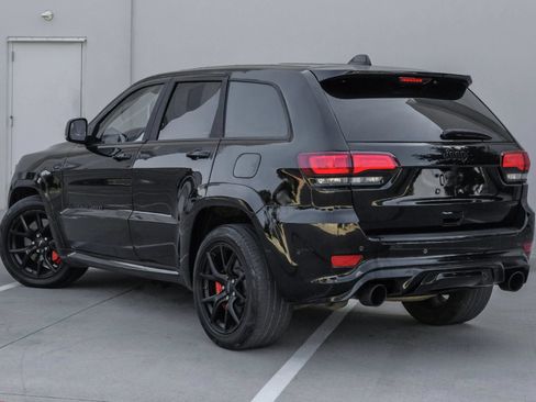 Used 2020 Jeep Grand Cherokee SRT AWD/4WD image 16