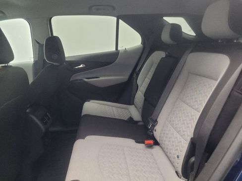 Used 2022 Chevrolet Equinox LT AWD/4WD image 18