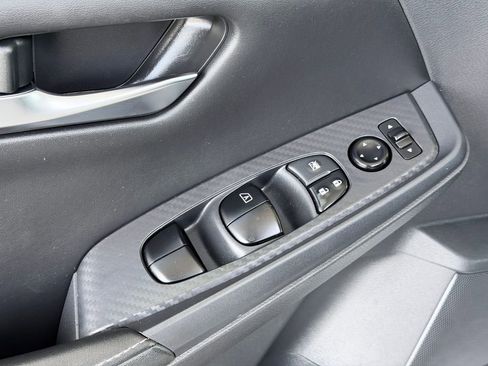 Used 2022 Nissan Sentra SV w/ All-Weather Package FWD image 22