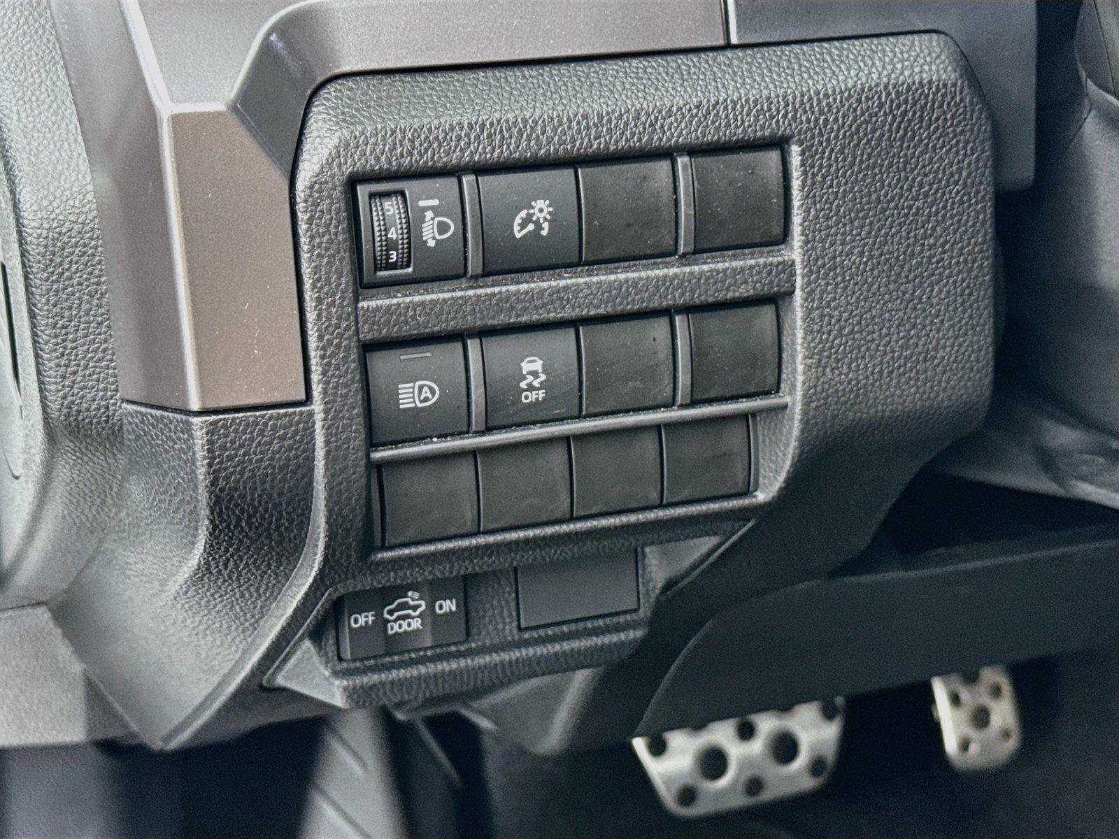 Certified 2025 Toyota Tacoma TRD Sport AWD/4WD image 15