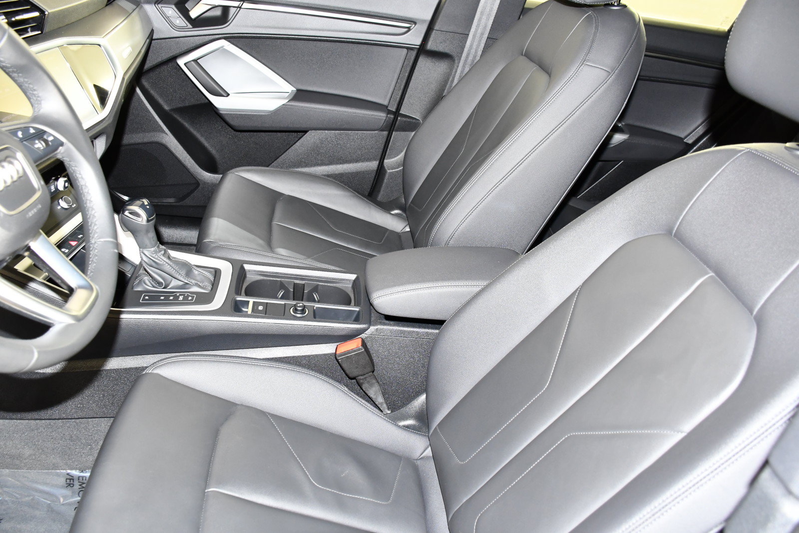 Used 2025 Audi Q3 2.0T Premium AWD/4WD image 39