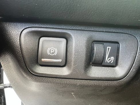 Used 2023 GMC Acadia AT4 w/ Preferred Package AWD/4WD image 24