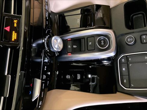 Used 2024 Acura MDX FWD w/ Technology Package image 15