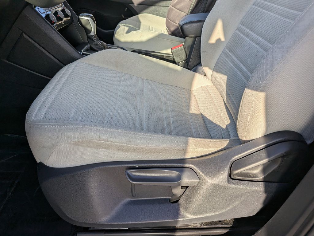 Certified 2023 Volkswagen Tiguan S FWD image 18
