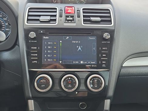 Used 2018 Subaru Forester 2.5i Premium AWD/4WD image 21