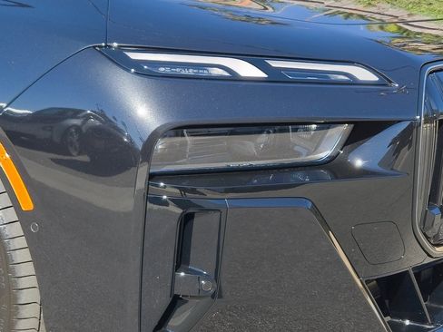 New 2026 BMW 740i w/ Premium Package image 8