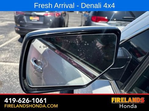 Used 2015 GMC Yukon Denali w/ Open Road Package AWD/4WD image 15