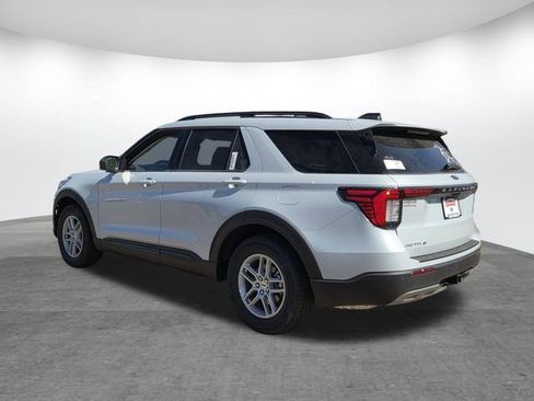 New 2026 Ford Explorer Active image 3