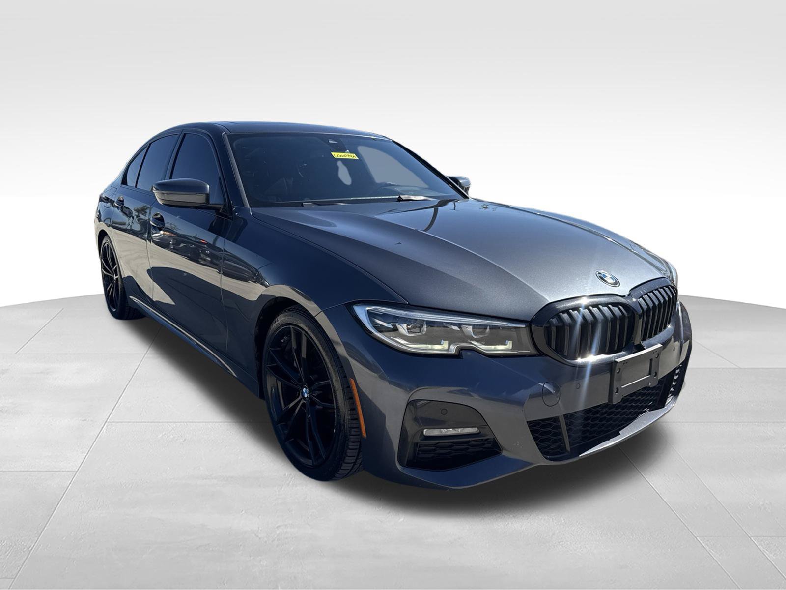 Used 2020 BMW 330i Sedan w/ M Sport Package RWD image 3