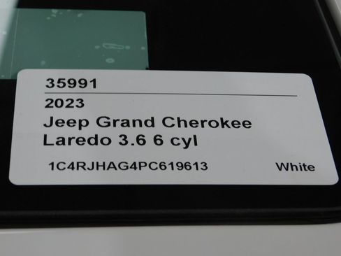 Used 2023 Jeep Grand Cherokee Altitude AWD/4WD image 82