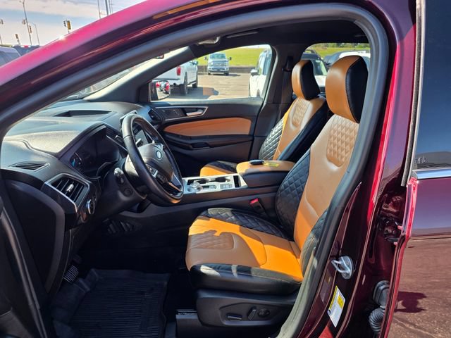 Used 2023 Ford Edge Titanium w/ Equipment Group 301A AWD/4WD image 17
