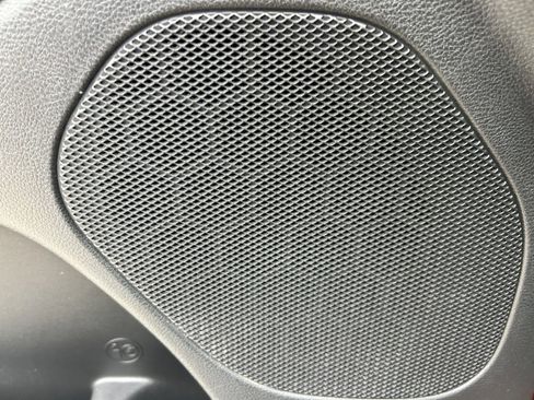 Used 2022 Jeep Grand Cherokee Limited image 28