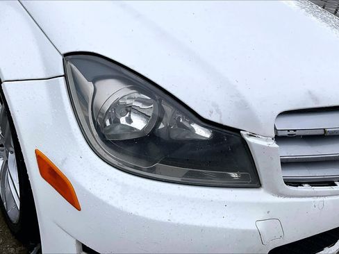 Used 2013 Mercedes-Benz C 250 Sedan image 24