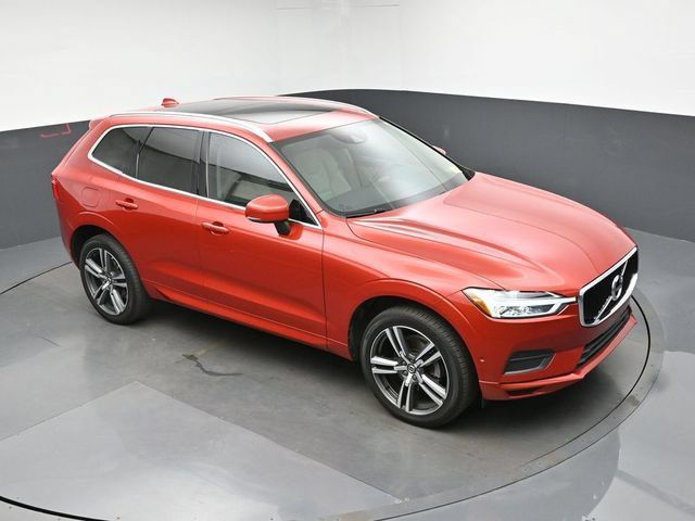Used 2019 Volvo XC60 T5 Momentum w/ Multimedia Package FWD image 18