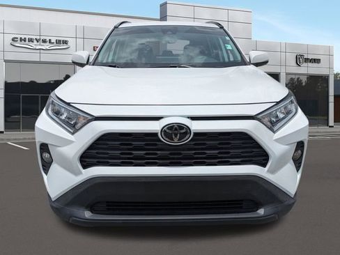Used 2021 Toyota RAV4 XLE FWD image 9