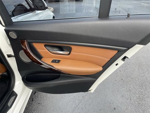 Used 2013 BMW 335i xDrive Sedan image 24
