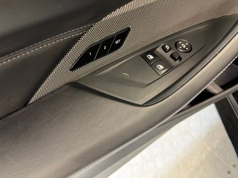 Used 2022 BMW M4 Coupe image 12