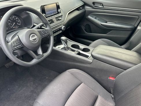 Used 2023 Nissan Altima 2.5 S image 9