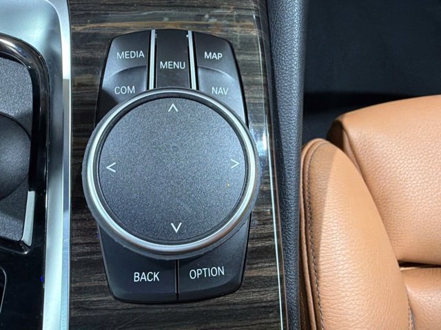 Used 2019 BMW 530i xDrive w/ Convenience Package AWD/4WD image 39