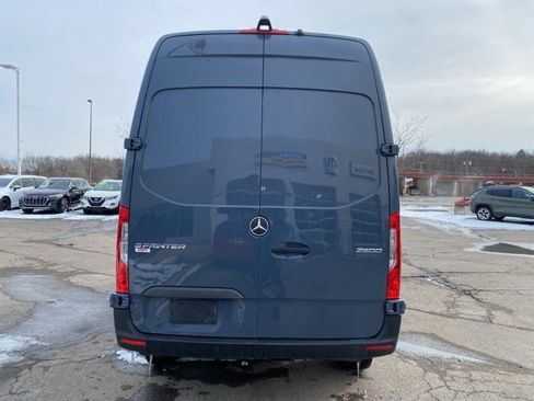 Used 2019 Mercedes-Benz Sprinter 144 Cargo image 4