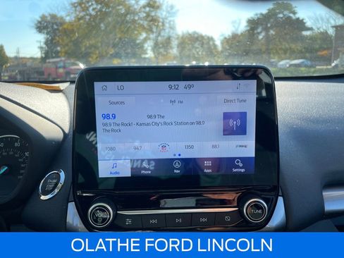 Used 2022 Ford EcoSport SE w/ SE Convenience Package image 13