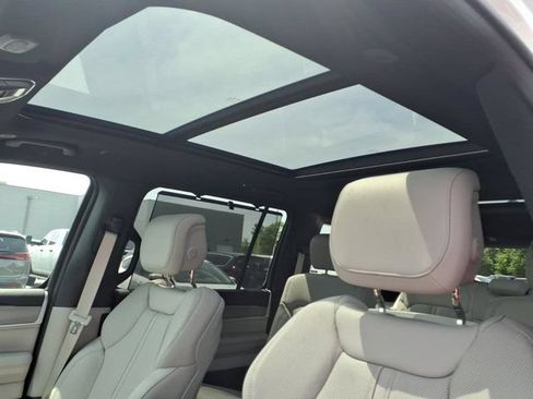 New 2026 Jeep Grand Wagoneer Limited AWD/4WD image 15