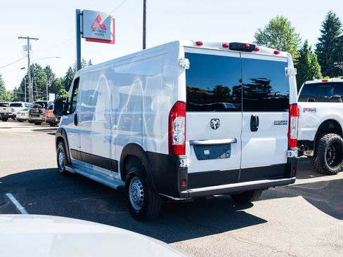 Used 2025 RAM ProMaster 2500 w/ U-Haul Equipment Group FWD image 4