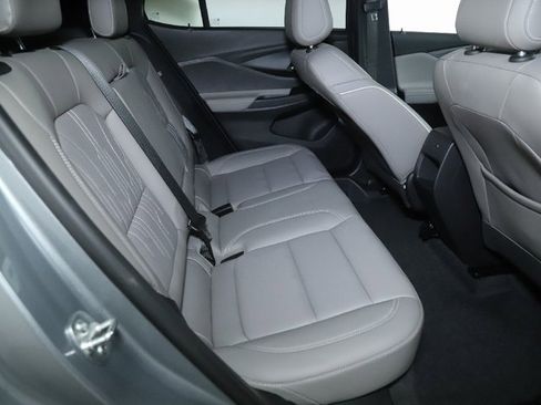 Used 2025 Buick Envista Avenir image 33