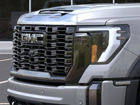 New 2026 GMC Sierra 2500 Denali Ultimate AWD/4WD image 13