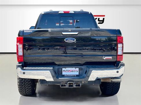 Used 2021 Ford F350 Lariat w/ Chrome Package image 6