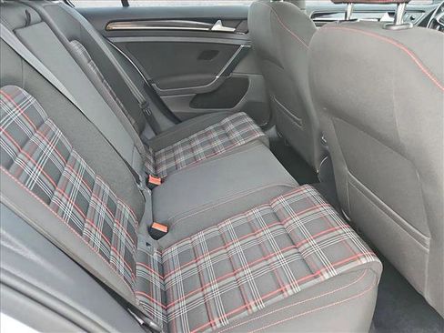 Used 2017 Volkswagen GTI Sport image 18