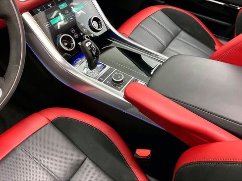 Used 2020 Land Rover Range Rover Sport HST image 17