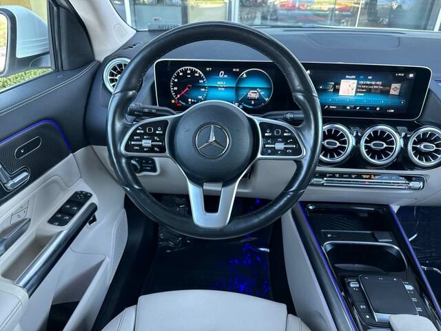 Used 2021 Mercedes-Benz GLA 250 4MATIC w/ Premium Package image 15