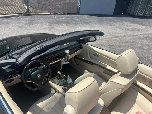Used 2008 BMW 328i Convertible RWD image 25