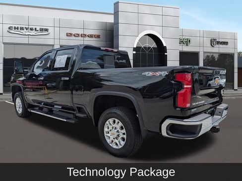 Used 2024 Chevrolet Silverado 2500 LTZ w/ LTZ Premium Package AWD/4WD image 5