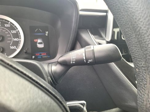 Used 2021 Toyota Corolla LE image 26