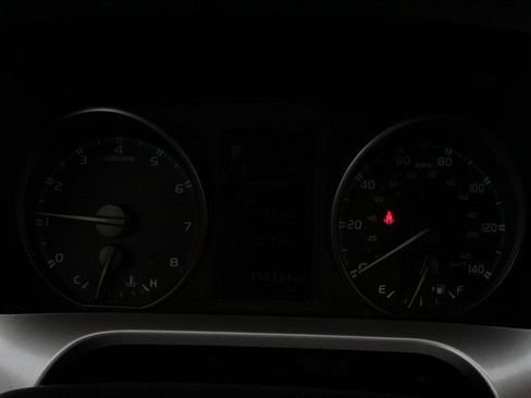 Used 2018 Toyota RAV4 XLE image 24