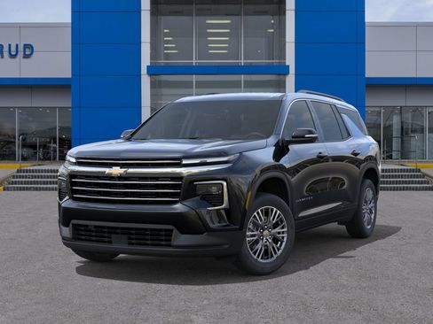 New 2027 Chevrolet Traverse LT w/ Driver Confidence Package AWD/4WD image 6