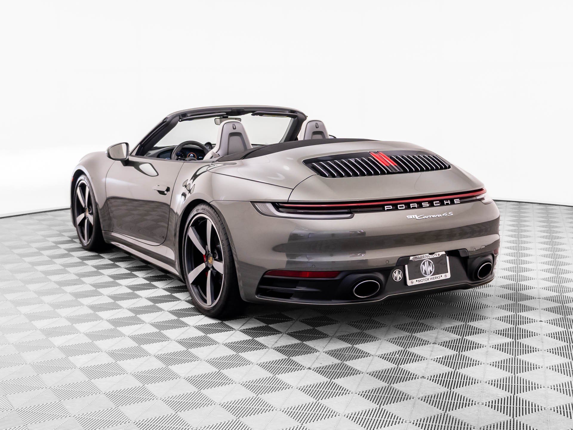 Certified 2020 Porsche 911 Carrera 4S AWD/4WD image 3