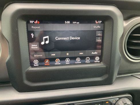 Used 2022 Jeep Wrangler Unlimited Sport image 34