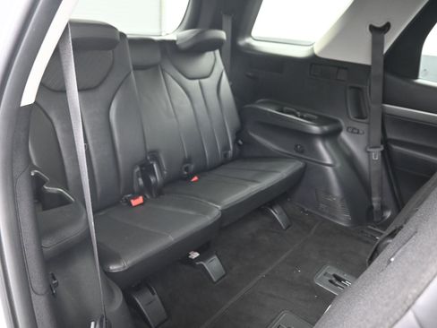 Used 2025 Hyundai Palisade SEL image 11